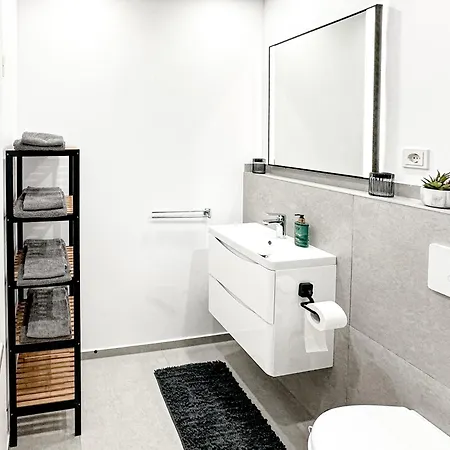 Moderne 110 M2 Grosse Gold Night