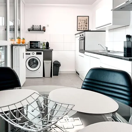 Moderne 110 M2 Grosse Gold Night Appartement Keulen